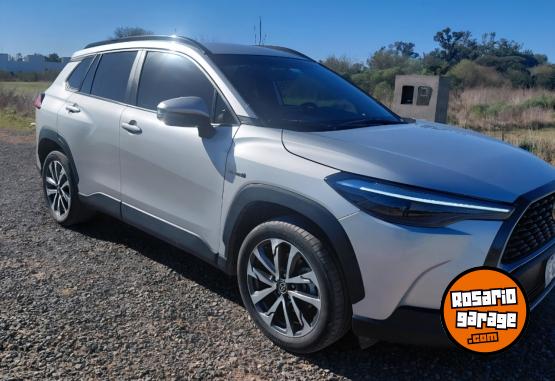 Camionetas - Toyota Corolla Cross 2022 Electrico / Hibrido 56000Km - En Venta