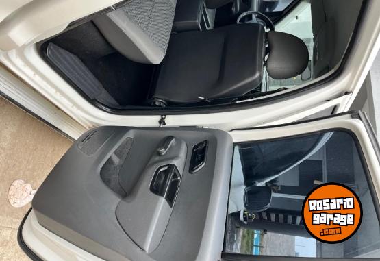 Camionetas - Volkswagen Amarok 2012 Diesel 258000Km - En Venta