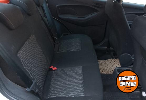 Autos - Ford KA SEDAN SE 4 PUERTAS 2018 GNC 69600Km - En Venta