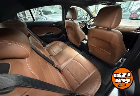 Autos - Chevrolet Cruze Premier 1.4T 5P 2021 Nafta 150000Km - En Venta