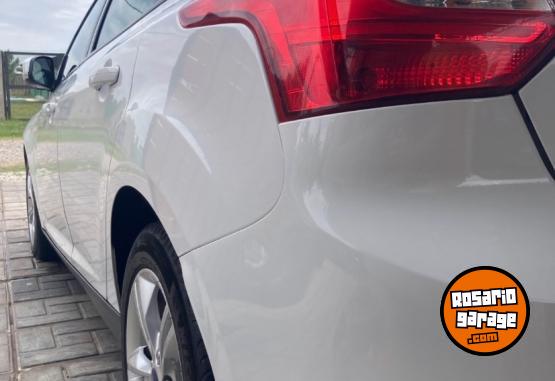 Autos - Ford 1.6 S 2015 Nafta 124000Km - En Venta