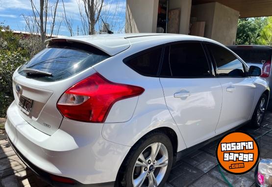Autos - Ford Focus 2015 Nafta 124000Km - En Venta