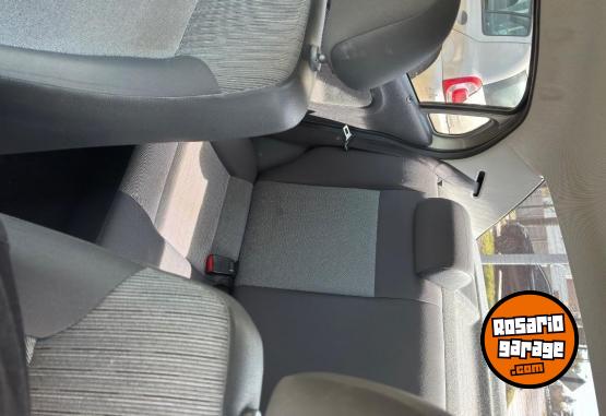Autos - Volkswagen VOYAGE 2014 Nafta 90000Km - En Venta