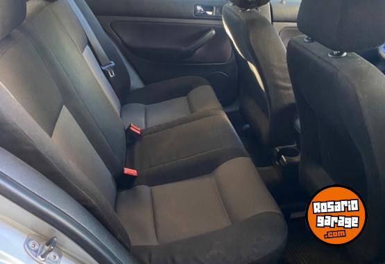 Autos - Volkswagen Bora 2008 Nafta 230000Km - En Venta
