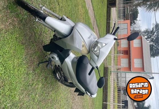 Motos - Mondial 110 2023 Nafta 90000Km - En Venta
