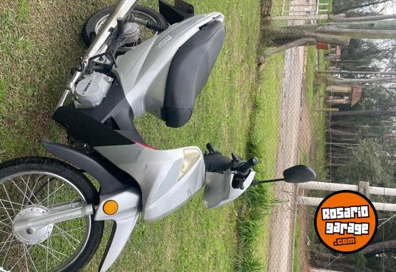 Motos - Mondial 110 2023 Nafta 90000Km - En Venta