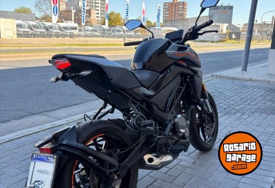 Motos - CF Nk 300 2023 Nafta 11000Km - En Venta