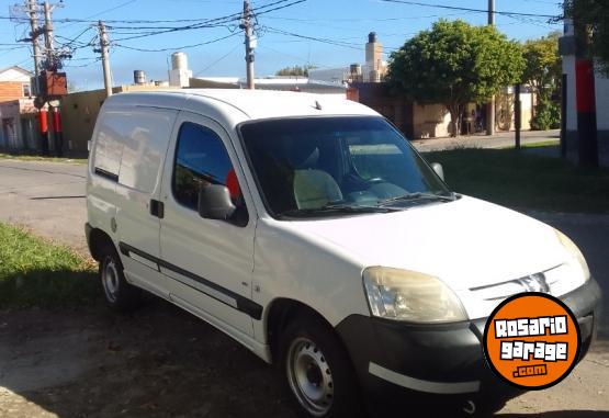 Utilitarios - Peugeot Partner 2011 Diesel 278000Km - En Venta