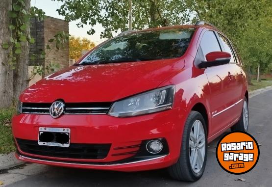 Autos - Volkswagen Suran Highline 2015 Nafta 150000Km - En Venta