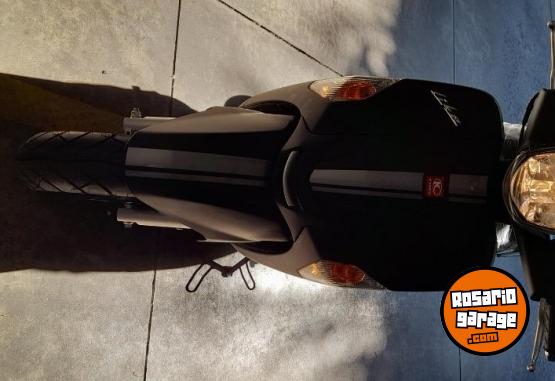 Motos - Kymco Like 125 2023 Nafta 8900Km - En Venta