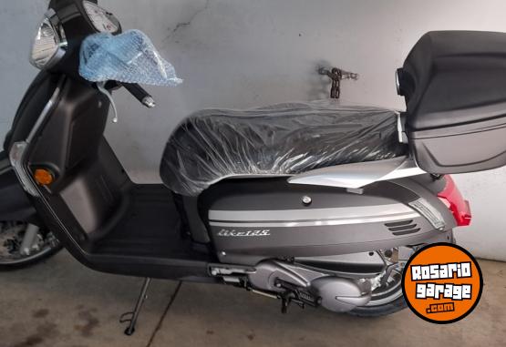 Motos - Kymco Like 125 2023 Nafta 8900Km - En Venta