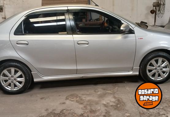 Autos - Toyota ETIOS 2017 GNC 170000Km - En Venta