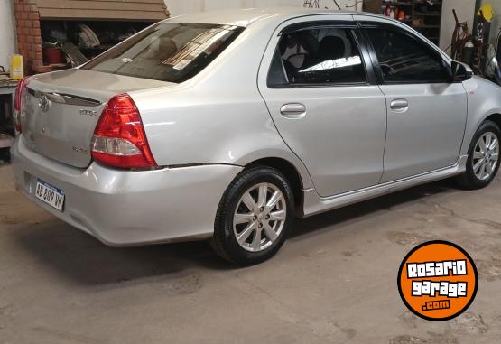 Autos - Toyota ETIOS 2017 GNC 170000Km - En Venta