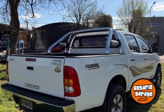 Camionetas - Toyota Hilux 2005 Diesel 390000Km - En Venta