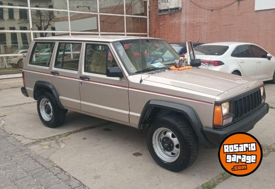 Camionetas - Jeep Jeep cherokee 4.0 1995 Nafta 1Km - En Venta