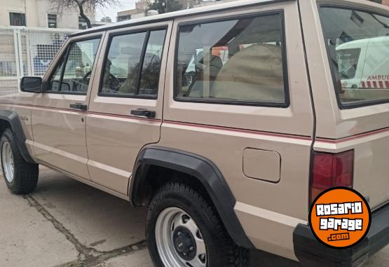 Camionetas - Jeep Jeep cherokee 4.0 1995 Nafta 1Km - En Venta
