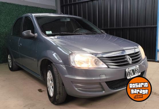 Autos - Renault Logan 2010 Nafta 180000Km - En Venta
