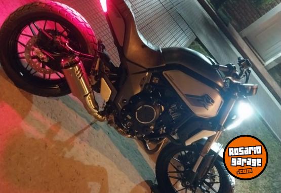 Motos - CF Clx 700 2023 Nafta 4000Km - En Venta