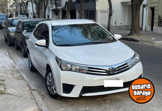 Autos - Toyota COROLLA 2015 Nafta 200000Km - En Venta