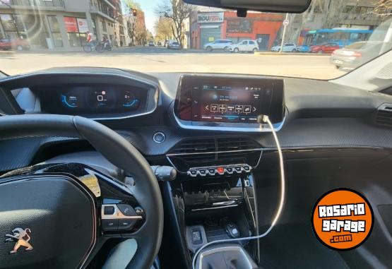 Autos - Peugeot 208 Feline 2022 Nafta 28000Km - En Venta