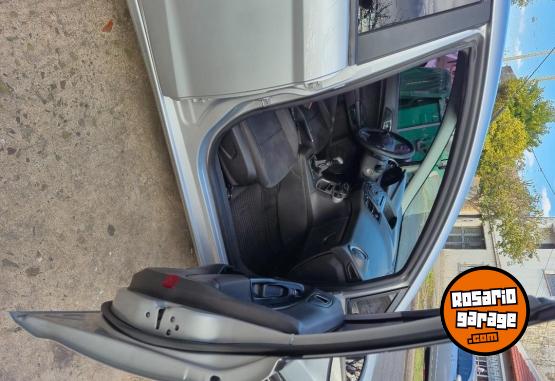 Autos - Ford Fiesta 2016 Nafta 147000Km - En Venta