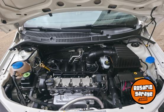 Camionetas - Volkswagen SAVEIRO 2017 Nafta 87000Km - En Venta