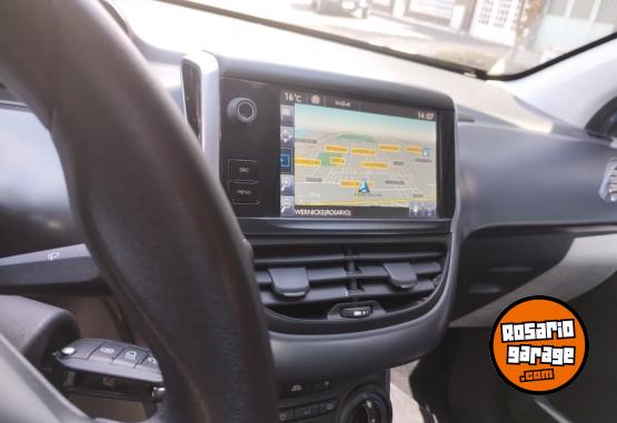 Autos - Peugeot Allure touchscreen 2016 Nafta 96000Km - En Venta