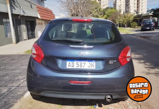 Autos - Peugeot Allure touchscreen 2016 Nafta 96000Km - En Venta