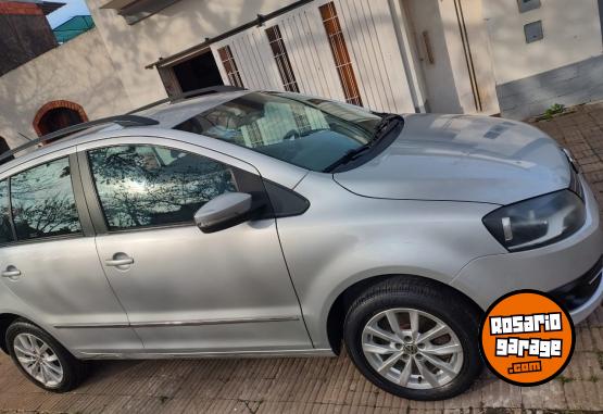 Autos - Volkswagen Suran 2013 GNC 96000Km - En Venta