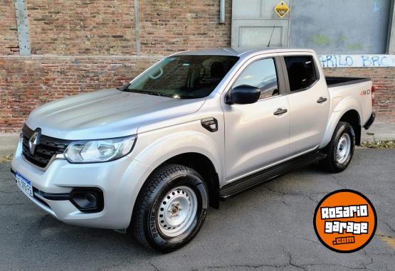 Camionetas - Renault ALASKAN 2024 Diesel 100000Km - En Venta
