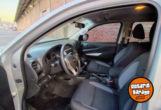 Camionetas - Renault ALASKAN 2024 Diesel 100000Km - En Venta
