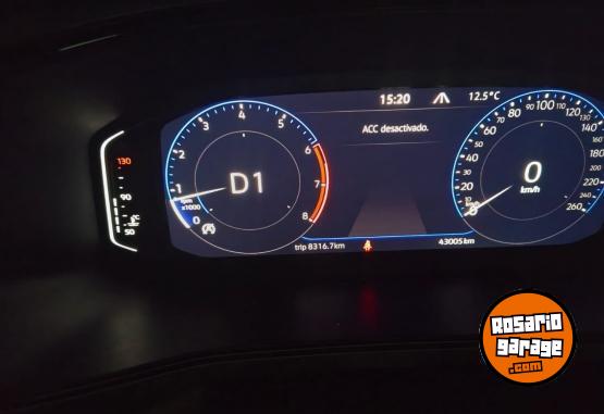 Autos - Volkswagen TAOS HERO 2022 Nafta 45000Km - En Venta