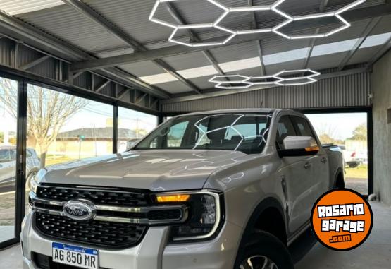 Autos - Ford RANGER XLT 4X4 2024 Diesel 24000Km - En Venta