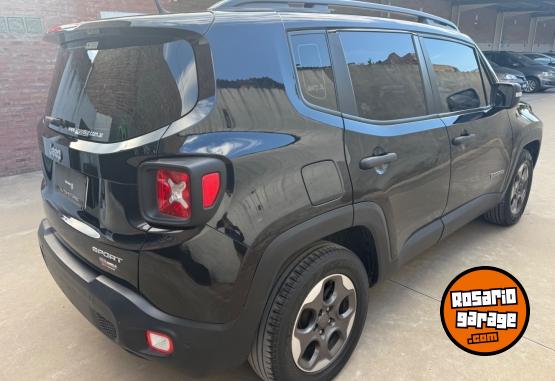 Camionetas - Jeep Renegade 2017 Nafta 106000Km - En Venta