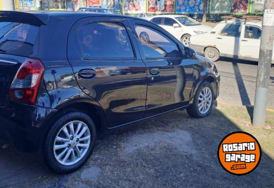 Autos - Toyota Etios xs 2014 Nafta 1111Km - En Venta