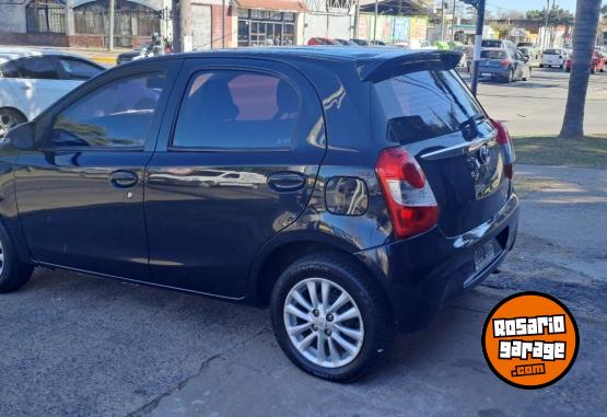Autos - Toyota Etios xs 2014 Nafta 1111Km - En Venta