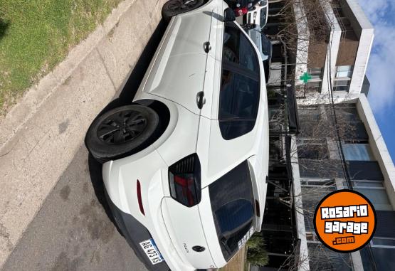 Autos - Volkswagen Polo 2024 Nafta 30000Km - En Venta