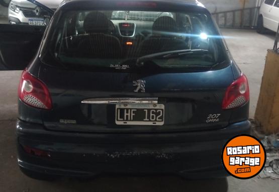 Autos - Peugeot 207 2012 Diesel 182000Km - En Venta