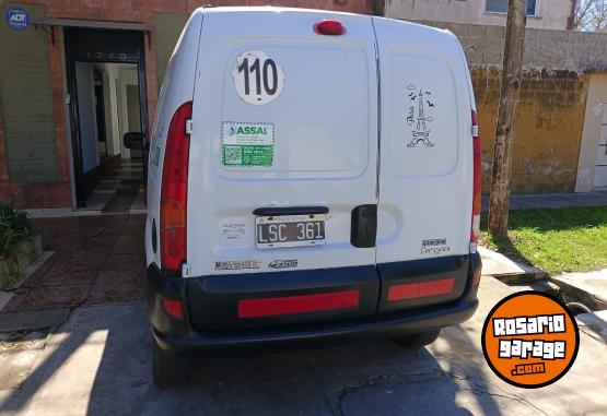Utilitarios - Renault Kangoo 2012 Nafta 260000Km - En Venta