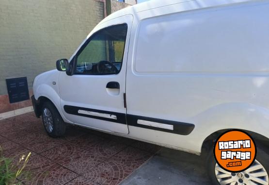 Utilitarios - Renault Kangoo 2012 Nafta 260000Km - En Venta