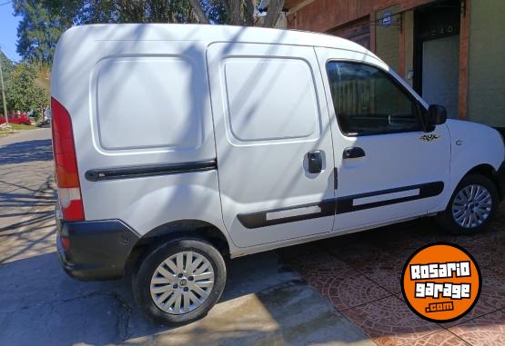 Utilitarios - Renault Kangoo 2012 Nafta 260000Km - En Venta