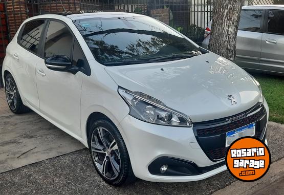Autos - Peugeot 208 2020 Nafta 66000Km - En Venta