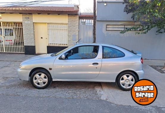 Autos - Renault Megane coupe 2000 Nafta 280000Km - En Venta