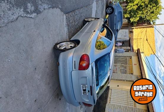 Autos - Renault Megane coupe 2000 Nafta 280000Km - En Venta