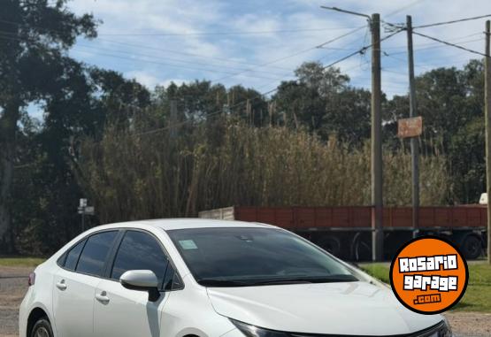 Autos - Toyota COROLLA XLI 2024 Nafta 13000Km - En Venta