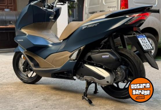 Motos - Honda Pcx 2023 Nafta 11000Km - En Venta