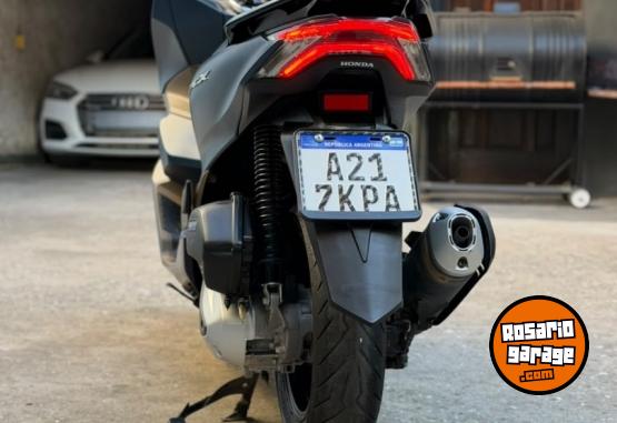 Motos - Honda Pcx 2023 Nafta 11000Km - En Venta