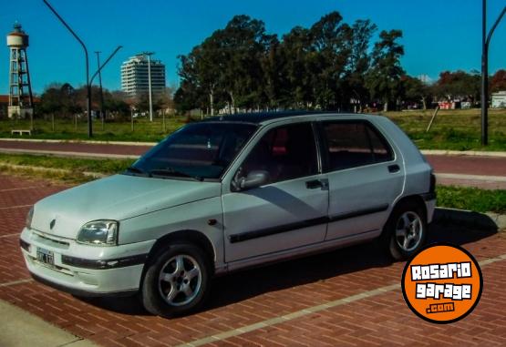 Autos - Renault CLIO 1998 GNC 345000Km - En Venta