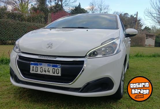 Autos - Peugeot 208 active 2018 Nafta 117000Km - En Venta