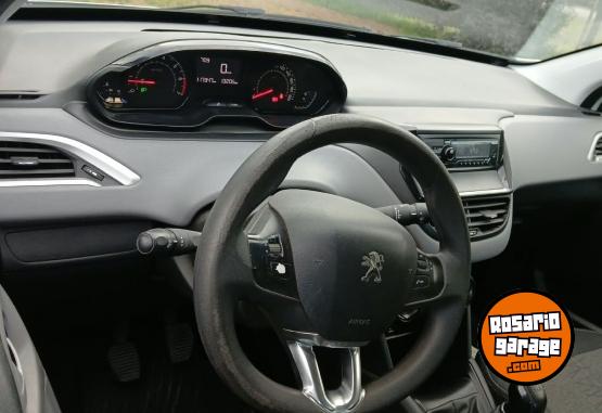 Autos - Peugeot 208 active 2018 Nafta 117000Km - En Venta